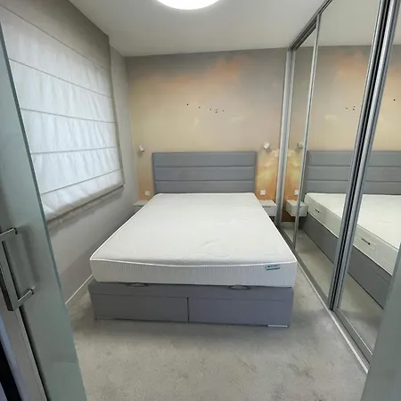 Walbrzyskastreet Апартаменти *